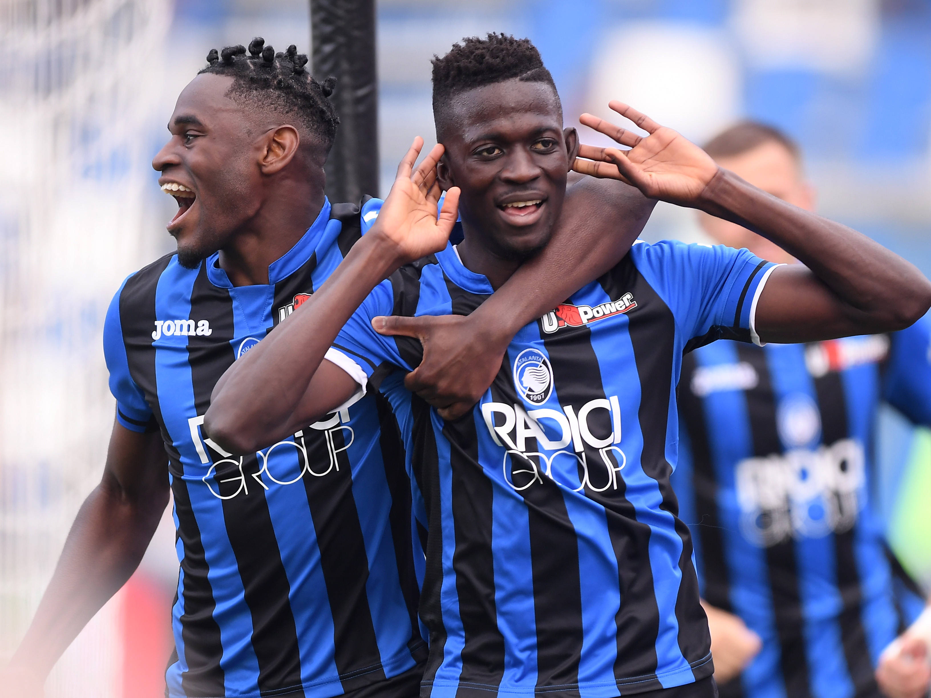 电竞竞猜-今晚突围战来临，AC米兰围绕英超战术微调，引发热议，赛程密集仍需轮换的简单介绍